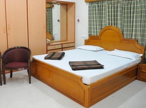 צ'נאי Lloyds Guest House, North Boag Road, T. Nagar מראה חיצוני תמונה